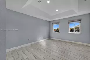 150 Jacaranda Country Club Dr, Plantation, FL 33324 - Photo 31