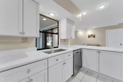 5331 NW 77th Ct, Pompano Beach, FL 33073 - Photo 5