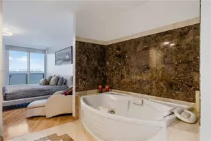 19333 E Collins Ave, Sunny Isles Beach, FL 33160 - Photo 19