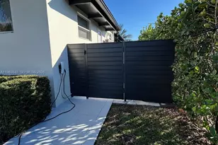 8000 SW 19th St, Miami, FL 33155 - Photo 15