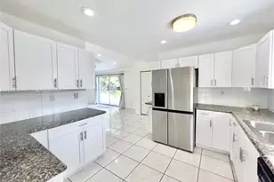 19901 SW 81st Ct, Cutler Bay, FL 33189 - Photo 3