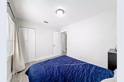1751 NW 76th St, Miami, FL 33147 - Photo 15