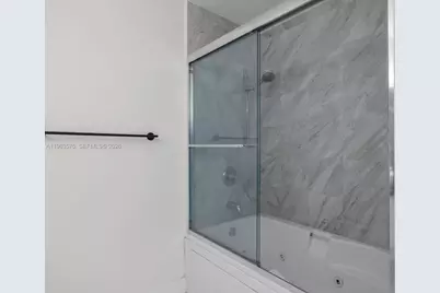 31 SE 5th St #3419, Miami, FL 33131 - Photo 19