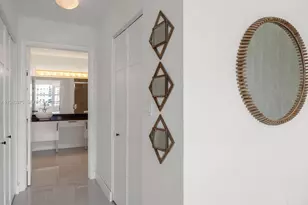 31 SE 5th St, Miami, FL 33131 - Photo 15