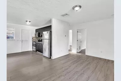 2512 NW 9th Pl #2, Fort Lauderdale, FL 33311 - Photo 11