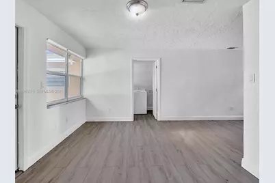 2512 NW 9th Pl #2, Fort Lauderdale, FL 33311 - Photo 15