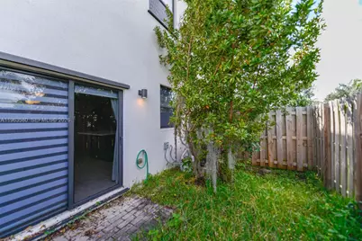 20814 NE 5th Ct #20814, Miami, FL 33179 - Photo 35