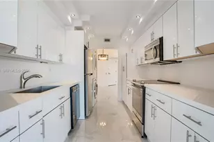 19707 Turnberry Way, Aventura, FL 33180 - Photo 7