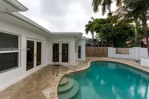 827 N Southlake Dr, Hollywood, FL 33019 - Photo 13
