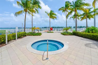 2101 Brickell Ave #2009, Miami, FL 33129 - Photo 25