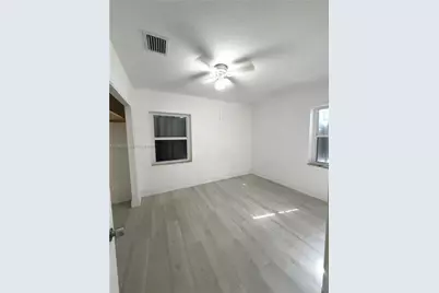 121 Flagami Blvd #Front, Miami, FL 33144 - Photo 11