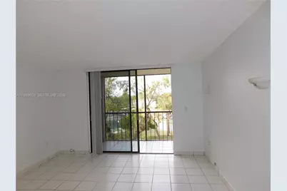 8025 SW 107 Av #321, Miami, FL 33173 - Photo 5