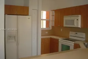 875 SW 6th Pl, Florida City, FL 33034 - Photo 9