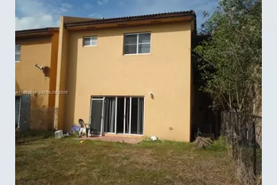 875 SW 6th Pl #TH, Florida City, FL 33034 - Photo 3