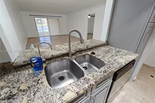 6575 W Oakland Park Blvd, Lauderhill, FL 33313 - Photo 15