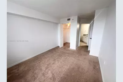 13800 NE 3rd Ct #305, North Miami, FL 33161 - Photo 11