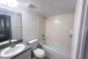 13800 NE 3rd Ct, North Miami, FL 33161 - Photo 9