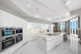 4100 Island Blvd, Aventura, FL 33160 - Photo 17