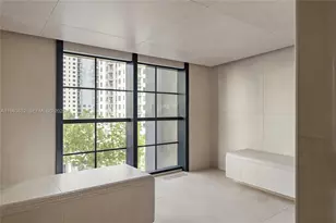 159 NE 6th St, Miami, FL 33132 - Photo 17