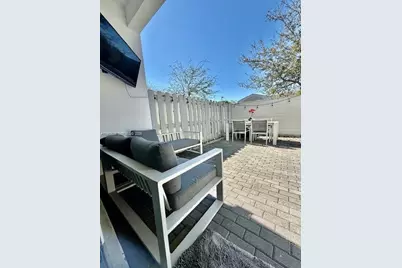 7166 NW 103rd Path #7166, Doral, FL 33178 - Photo 9