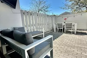 7166 NW 103rd Path, Doral, FL 33178 - Photo 9