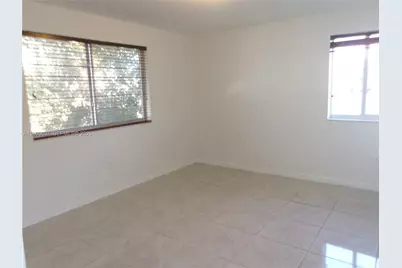 2169 NW 1st Ter #2169, Miami, FL 33125 - Photo 9