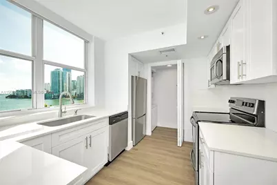 800 Claughton Island Dr #905, Miami, FL 33131 - Photo 9