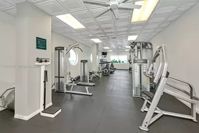 800 Claughton Island Dr #905, Miami, FL 33131 - Photo 27