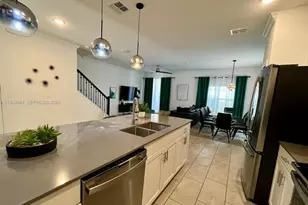 1154 Kingsbarn St, Other City - In The State Of Florida, FL 33896 - Photo 5