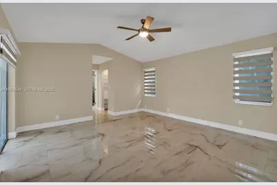 10425 NW 48th Mnr, Coral Springs, FL 33076 - Photo 21