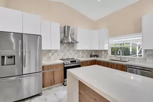 10425 NW 48th Manor, Coral Springs, FL 33076 - Photo 15