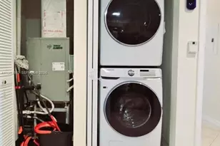 [Address not provided], Hallandale Beach, FL 33009 - Photo 27