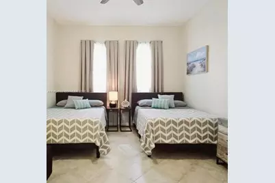 [Address not provided], Hallandale Beach, FL 33009 - Photo 13