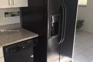 7900 Tatum Waterway Dr, Miami Beach, FL 33141 - Photo 11