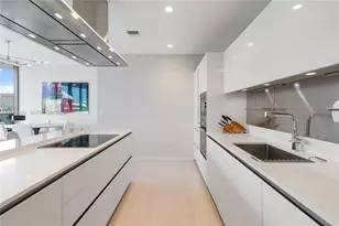 1000 Brickell Plaza, Miami, FL 33131 - Photo 13