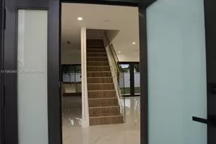 18450 NW 56th Pl, Miami Gardens, FL 33055 - Photo 7