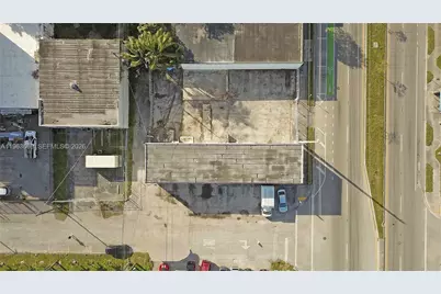 9795 NW 7th Ave, Miami, FL 33150 - Photo 17