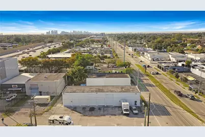 9795 NW 7th Ave, Miami, FL 33150 - Photo 15