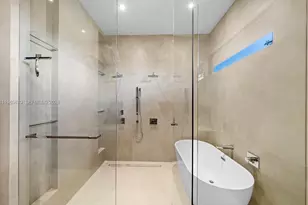 19701 NE 21st Ct, Miami, FL 33179 - Photo 29