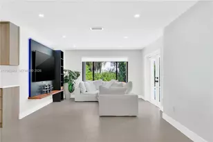 21405 SW 97th Pl, Cutler Bay, FL 33189 - Photo 15