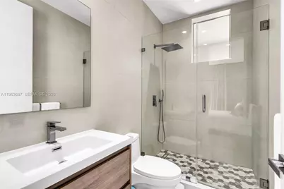 285 W Mashta Dr, Key Biscayne, FL 33149 - Photo 29