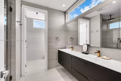 285 W Mashta Dr, Key Biscayne, FL 33149 - Photo 23