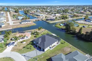 2221 5th Pl, Cape Coral, FL 33991 - Photo 59