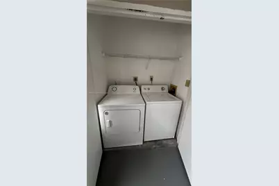 2810 N Oakland Forest Dr #313, Oakland Park, FL 33309 - Photo 9