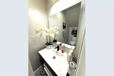 9189 NW 45th St, Sunrise, FL 33351 - Photo 7