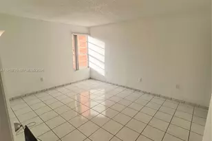 4717 NW 7th St, Miami, FL 33126 - Photo 19