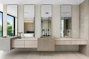 4401 SW 14th St, Miami, FL 33134 - Photo 13