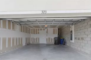 323 Raspberry Rd, Fort Pierce, FL 34981 - Photo 23
