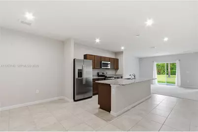 323 Raspberry Rd #323, Fort Pierce, FL 34981 - Photo 5
