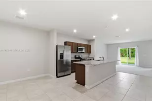 323 Raspberry Rd, Fort Pierce, FL 34981 - Photo 5